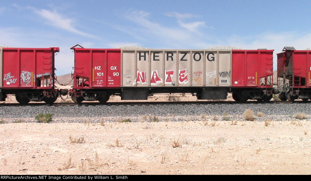 WB Unit Ballast Hooper Frt at Erie NV -44